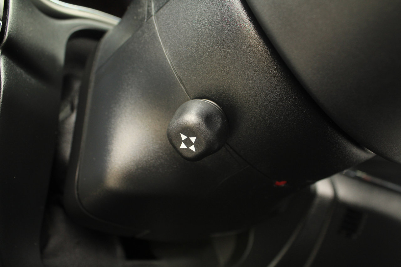 Used 2021 Jeep Grand Cherokee Limited image 61