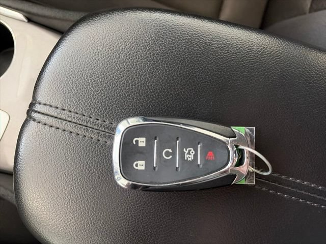 Used 2023 Chevrolet Malibu LT FWD image 21