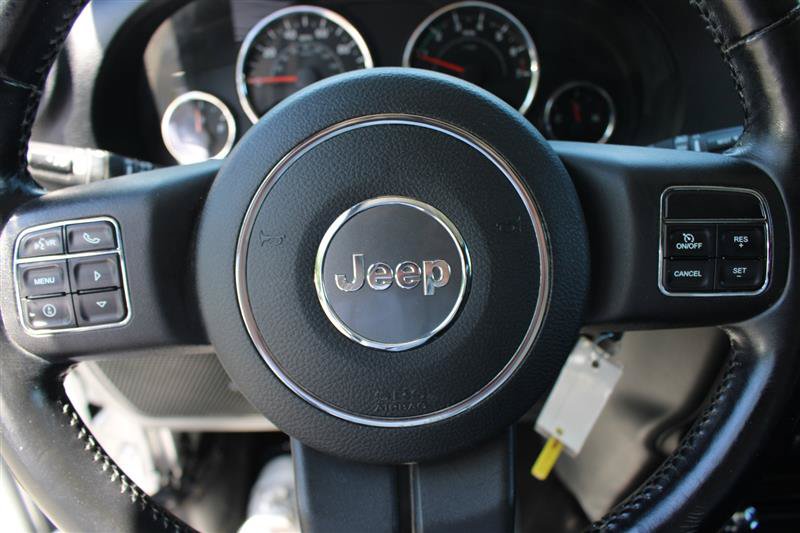 Used 2012 Jeep Wrangler Unlimited Sport AWD/4WD image 15