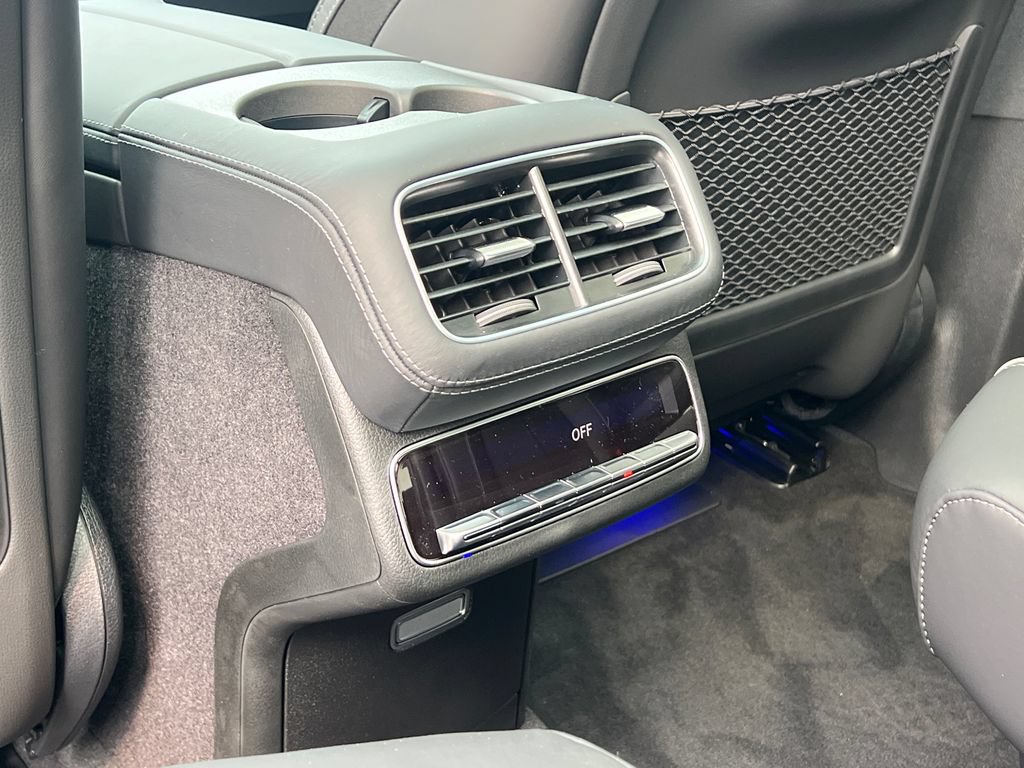 New 2026 Mercedes-Benz GLS 450 4MATIC image 28