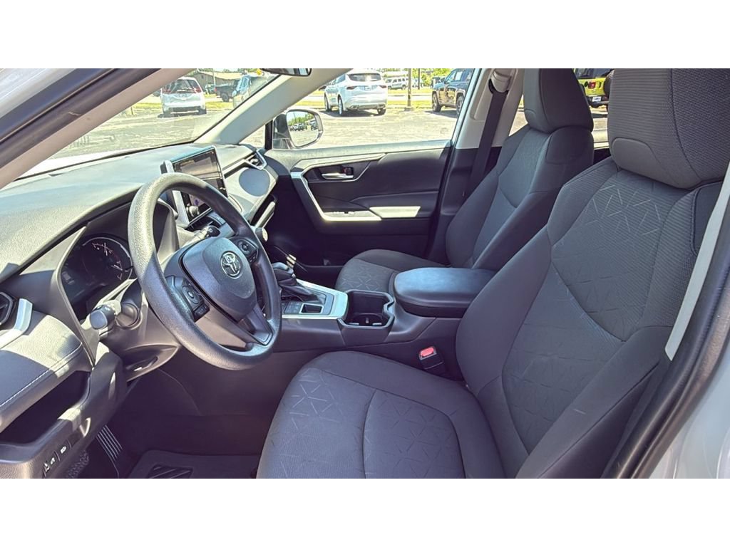 Certified 2024 Toyota RAV4 XLE AWD/4WD image 30