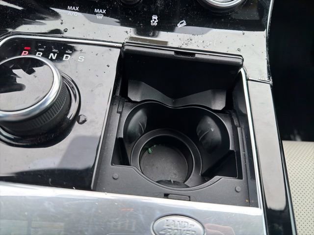 Used 2020 Land Rover Range Rover Velar R-Dynamic S image 30