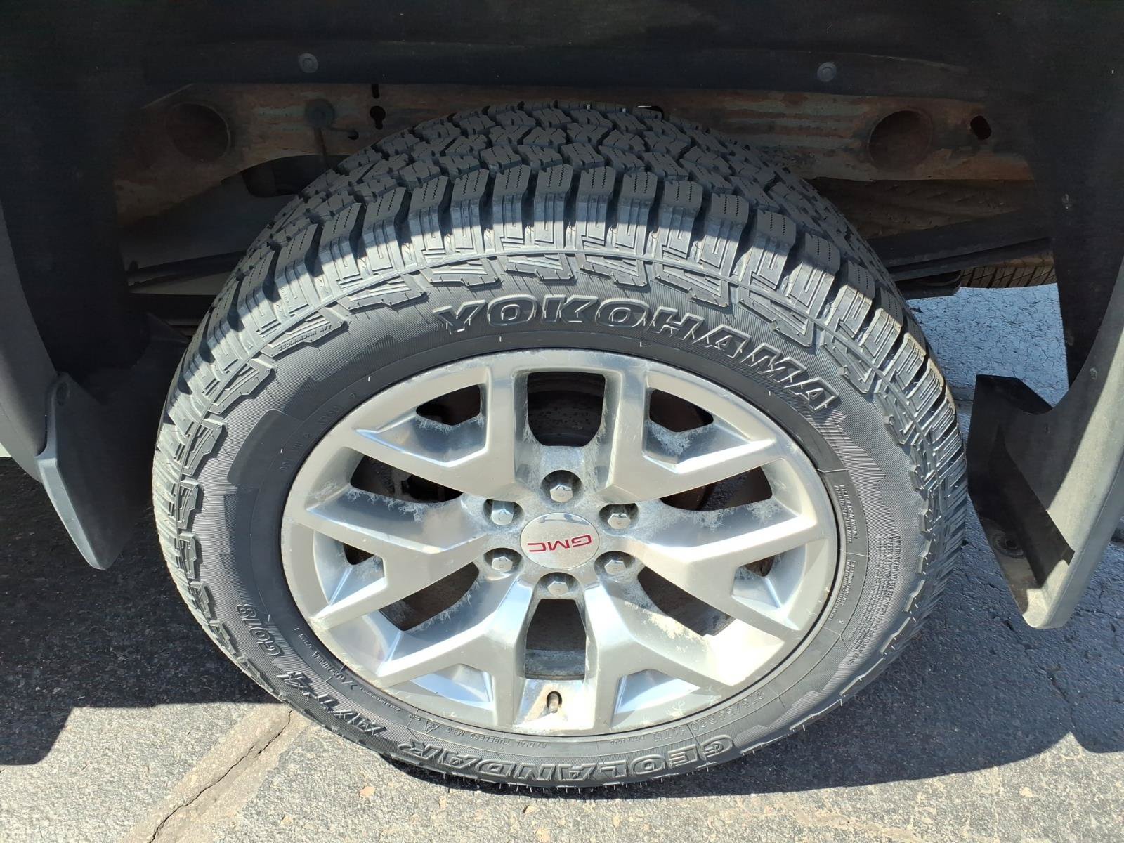 Used 2015 GMC Sierra 1500 SLT w/ SLT Crew Cab Value Package AWD/4WD image 21