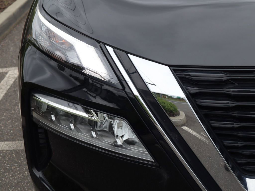 Certified 2023 Nissan Rogue SL w/ SL Premium Package image 11