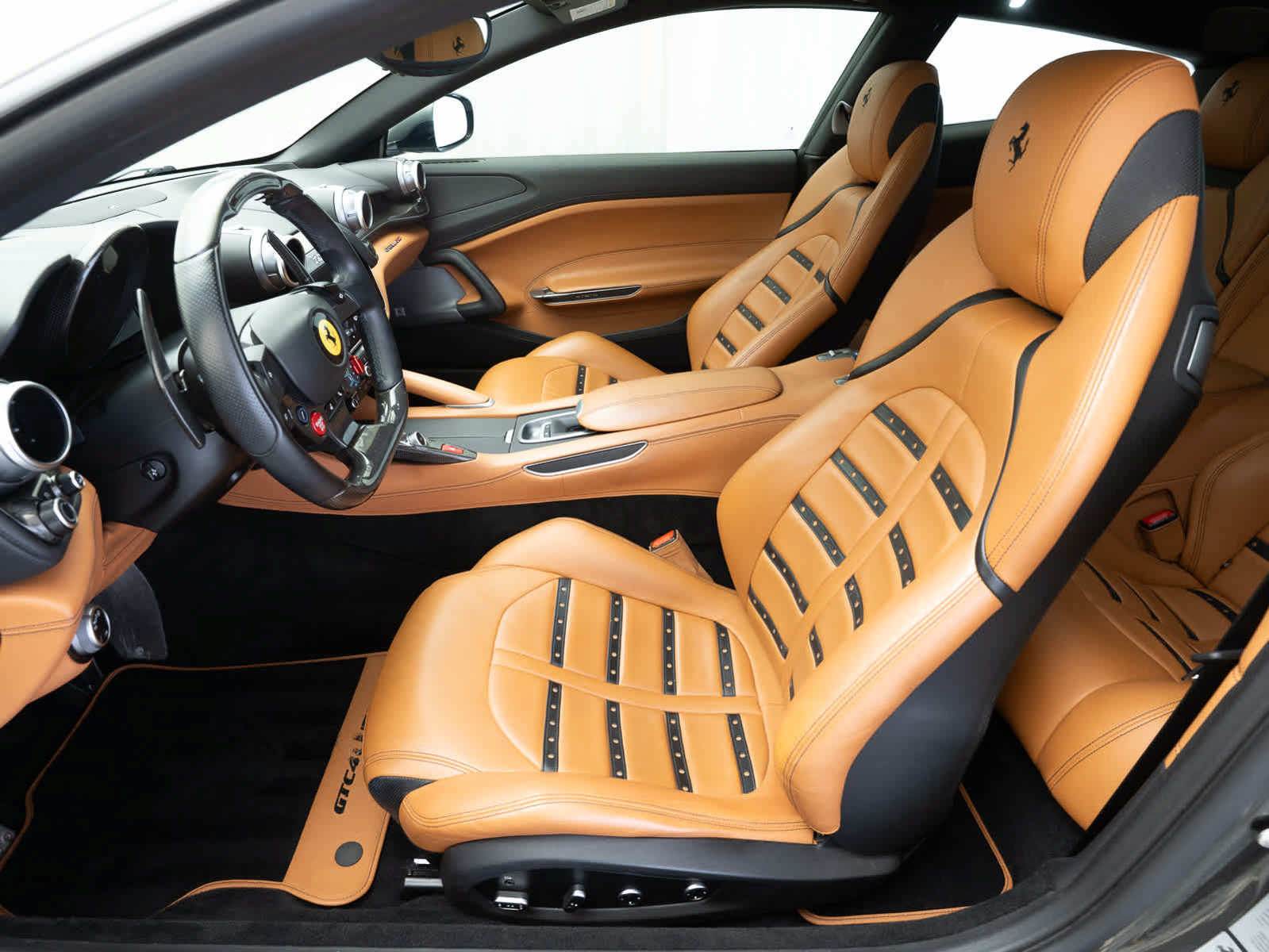 Certified 2018 Ferrari GTC4Lusso AWD/4WD image 9