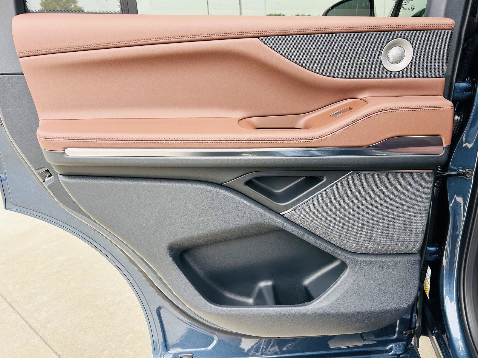 New 2027 Lincoln Navigator Reserve AWD/4WD image 40