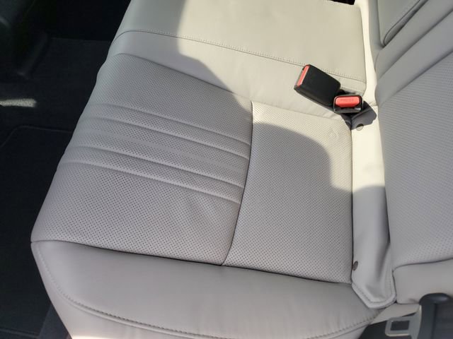 Used 2018 Honda Accord Touring image 15