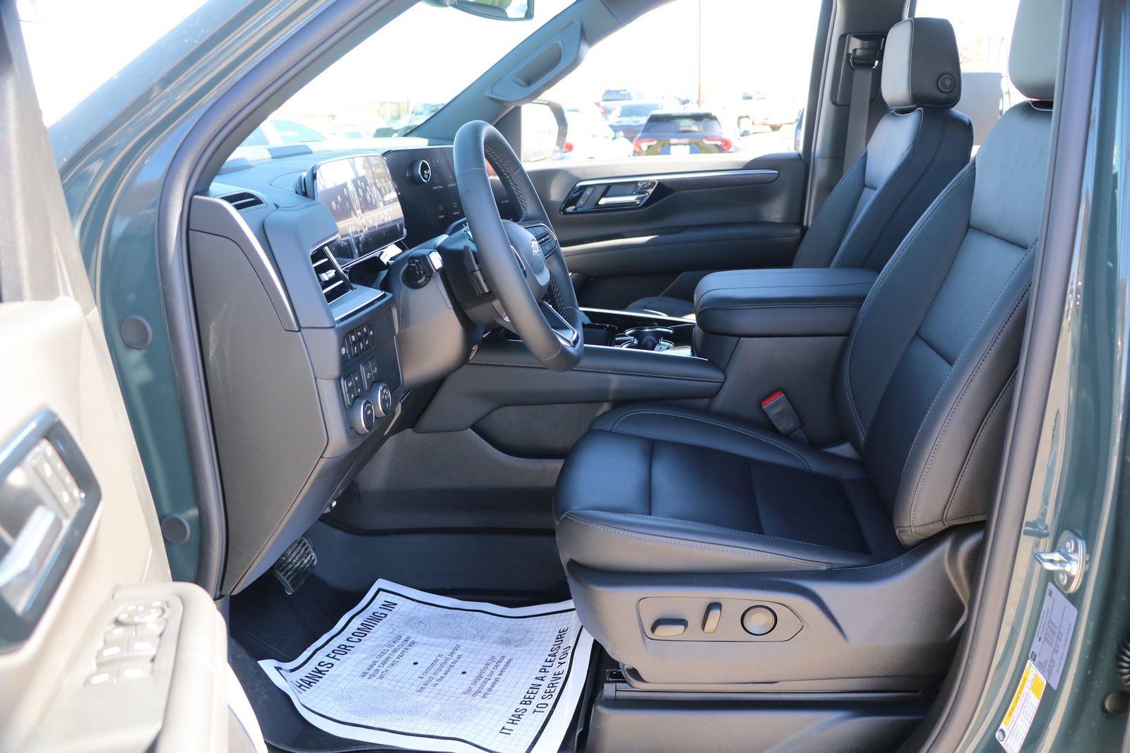 New 2026 Chevrolet Suburban Z71 w/ Comfort Package image 13