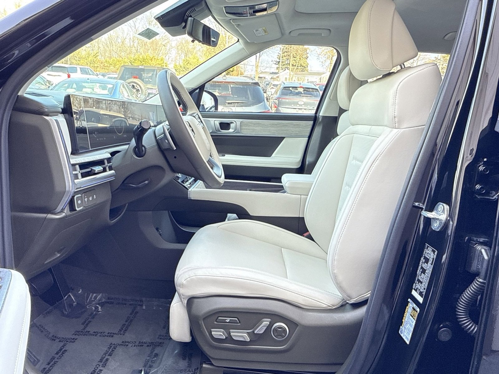 Used 2025 Hyundai Santa Fe Calligraphy image 13