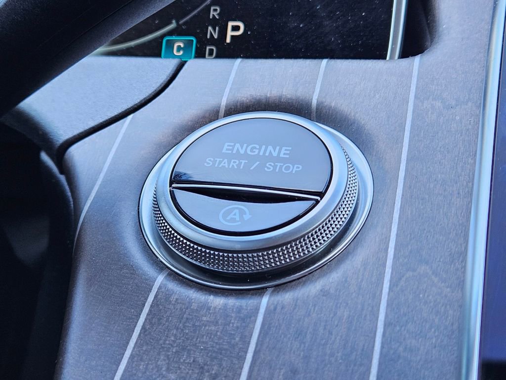 Used 2025 Mercedes-Benz E 350 4MATIC Sedan image 20