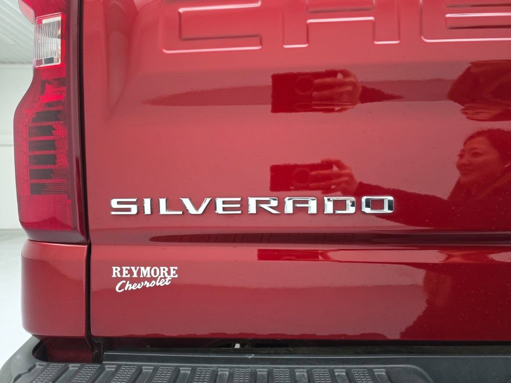 Certified 2022 Chevrolet Silverado 1500 LT w/ Z71 Off-Road Package AWD/4WD image 54