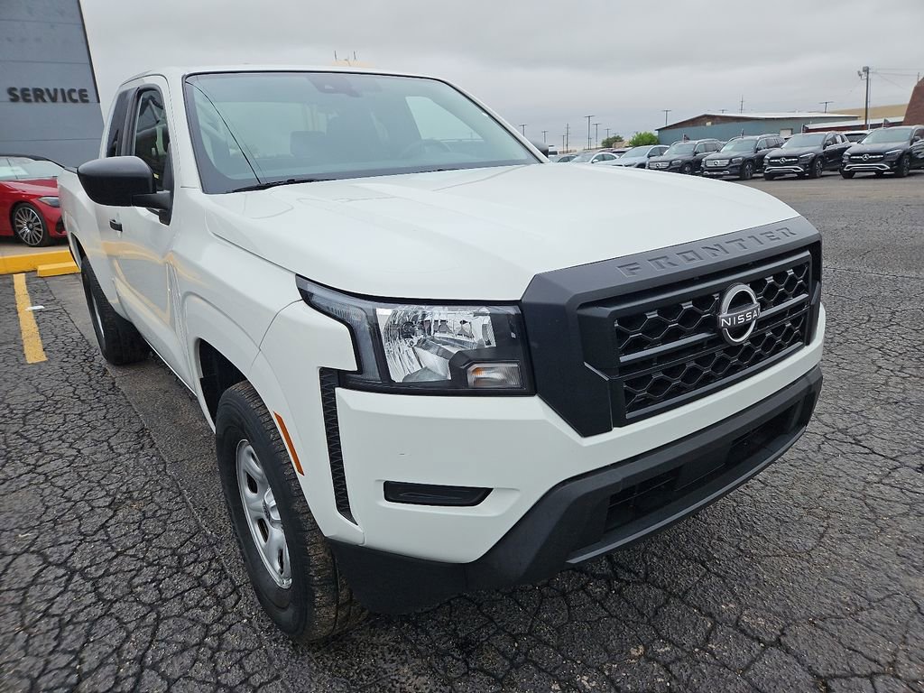 Used 2022 Nissan Frontier S RWD image 11