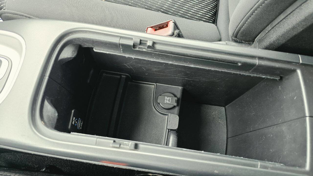 Used 2012 Dodge Journey SXT w/ Popular Equipment Group FWD image 22