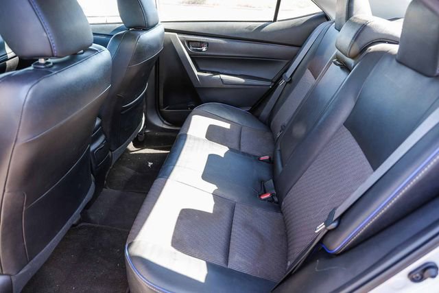 Used 2017 Toyota Corolla SE w/ SE Premium Package image 17