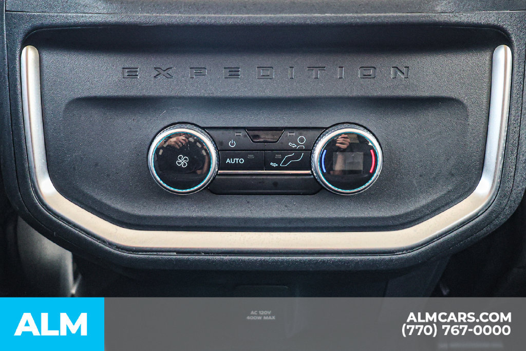 Used 2025 Ford Expedition Active AWD/4WD image 61