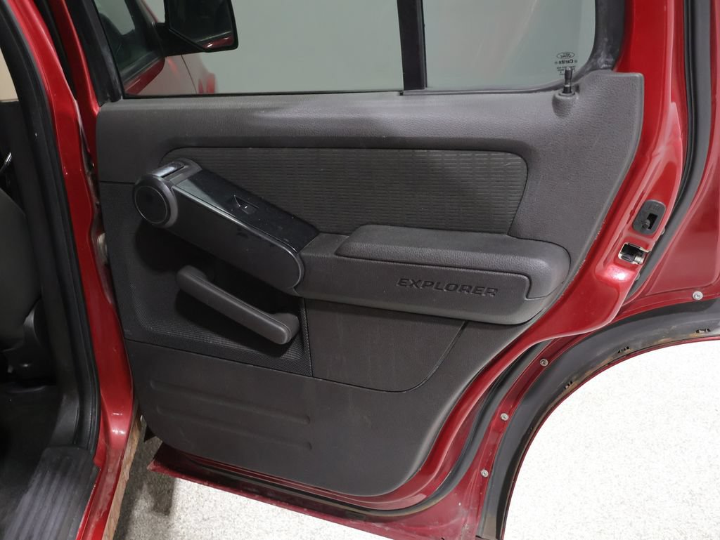 Used 2010 Ford Explorer XLT AWD/4WD image 23