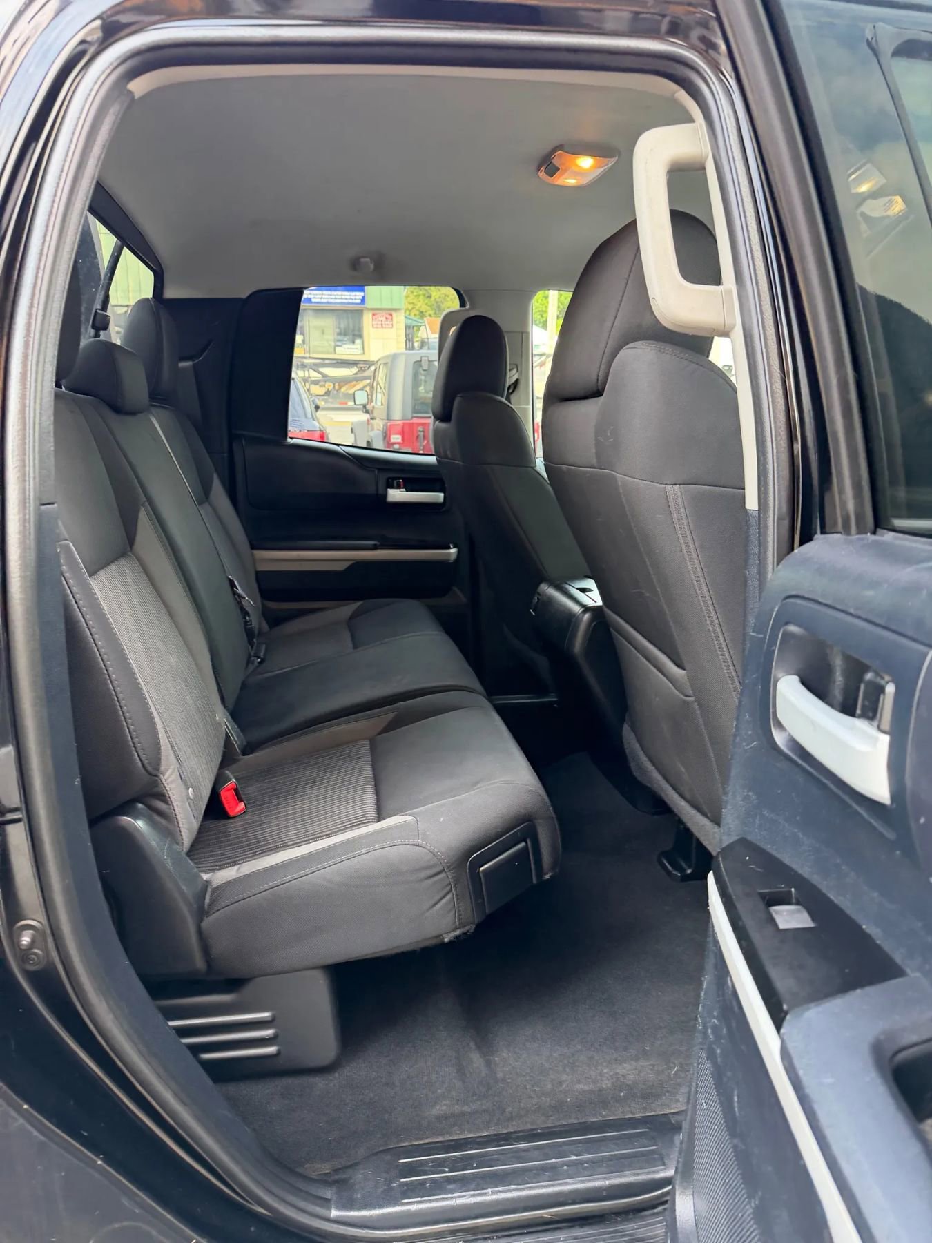 Used 2014 Toyota Tundra SR5 image 11