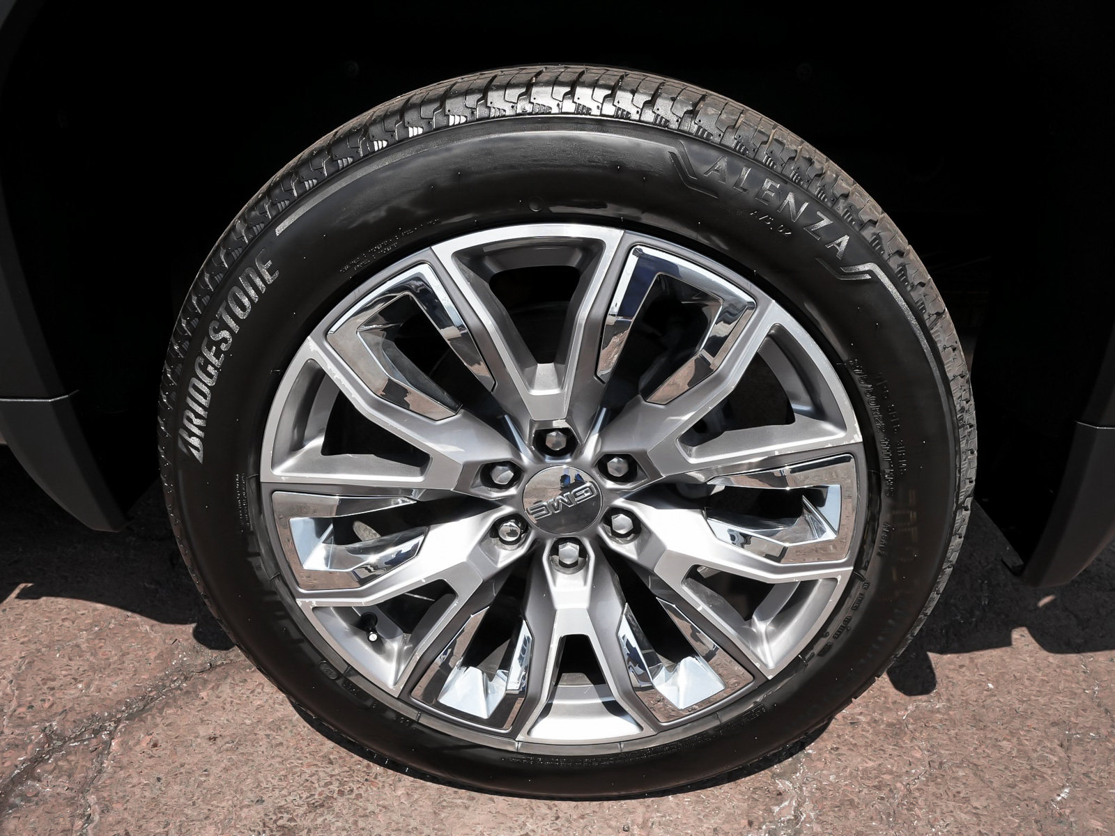 Used 2024 GMC Sierra 1500 Denali AWD/4WD image 8