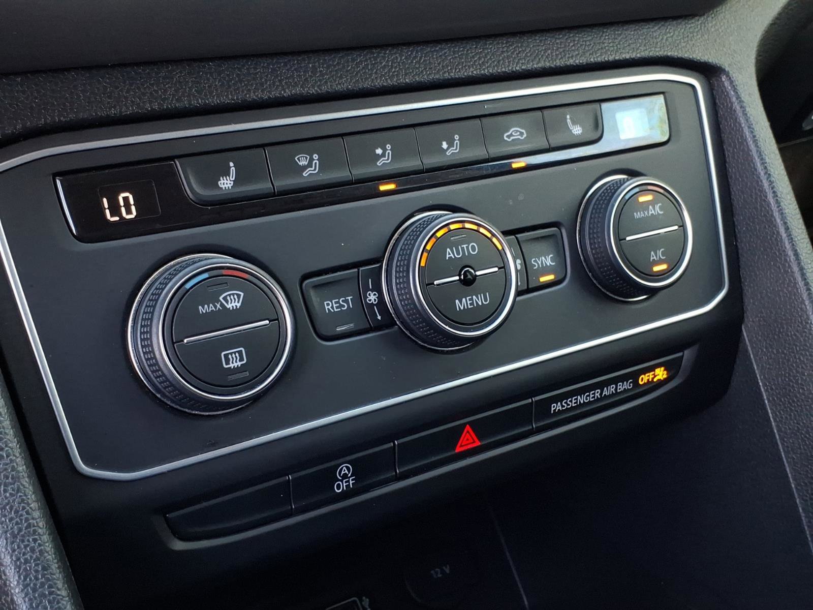 Used 2019 Volkswagen Atlas SE image 32