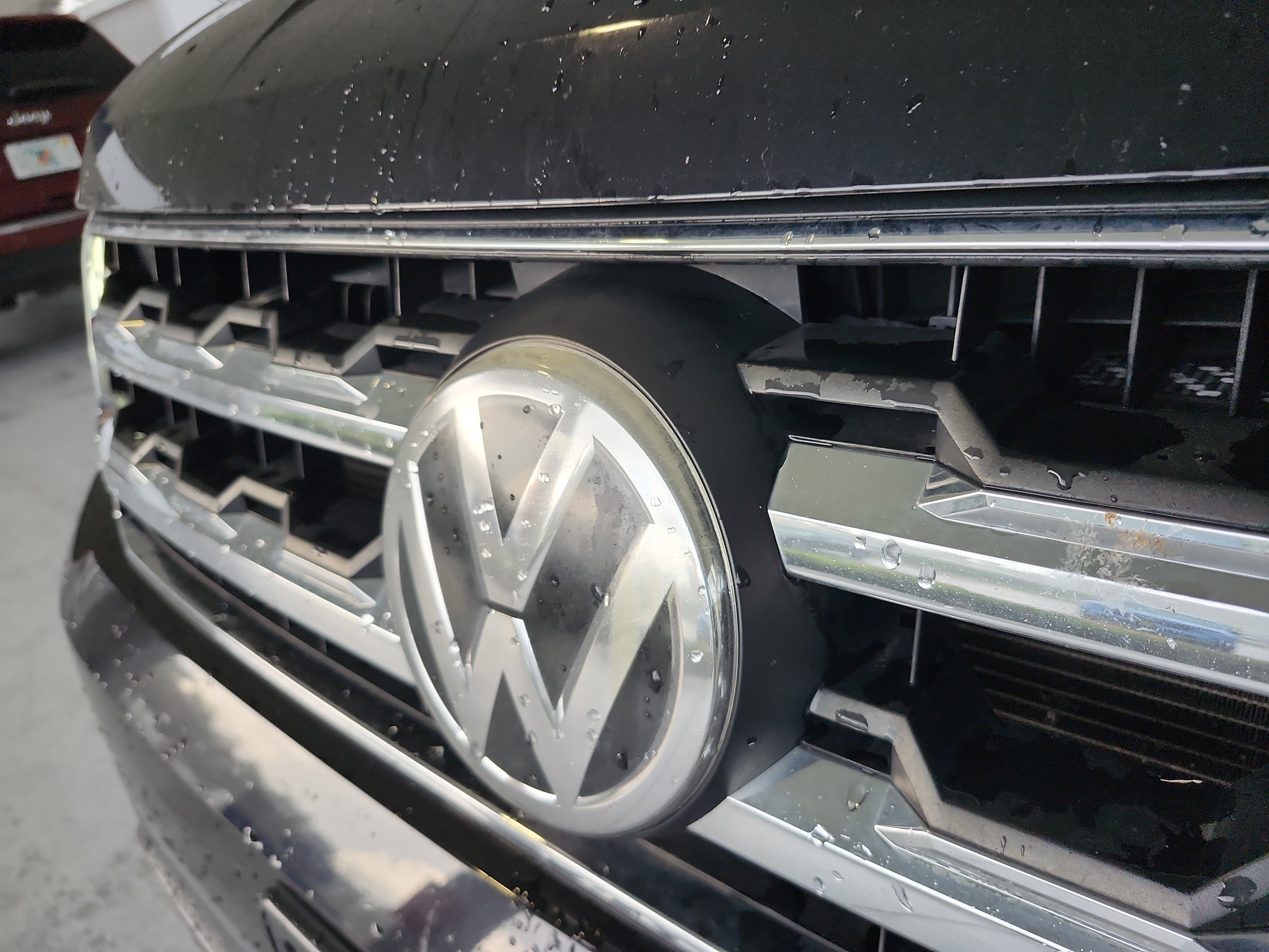 Used 2018 Volkswagen Atlas SE FWD image 25