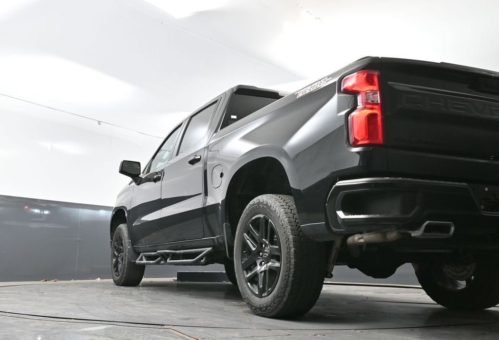 Used 2024 Chevrolet Silverado 1500 LT Trail Boss w/ LPO, Dark Essentials Package AWD/4WD image 31