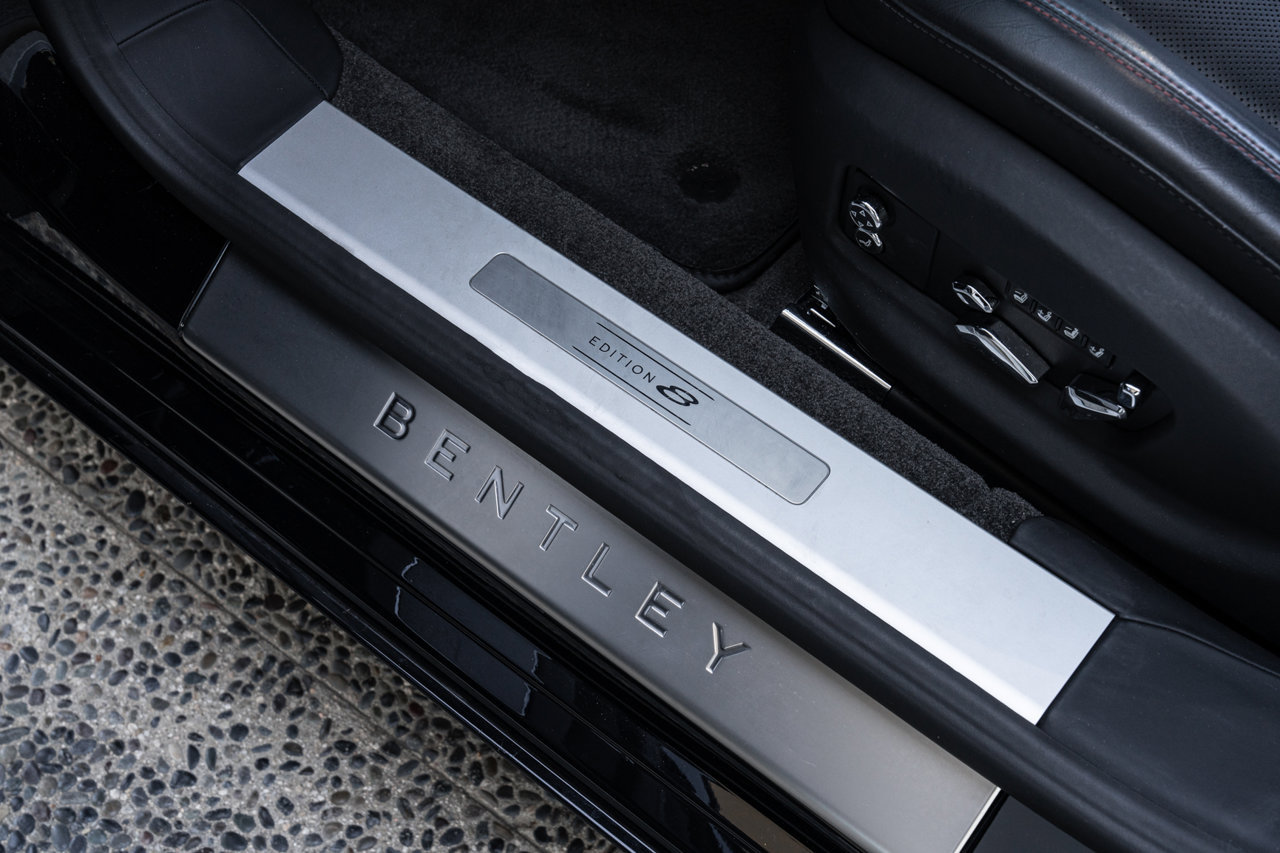 Used 2024 Bentley Flying Spur V8 AWD/4WD image 27