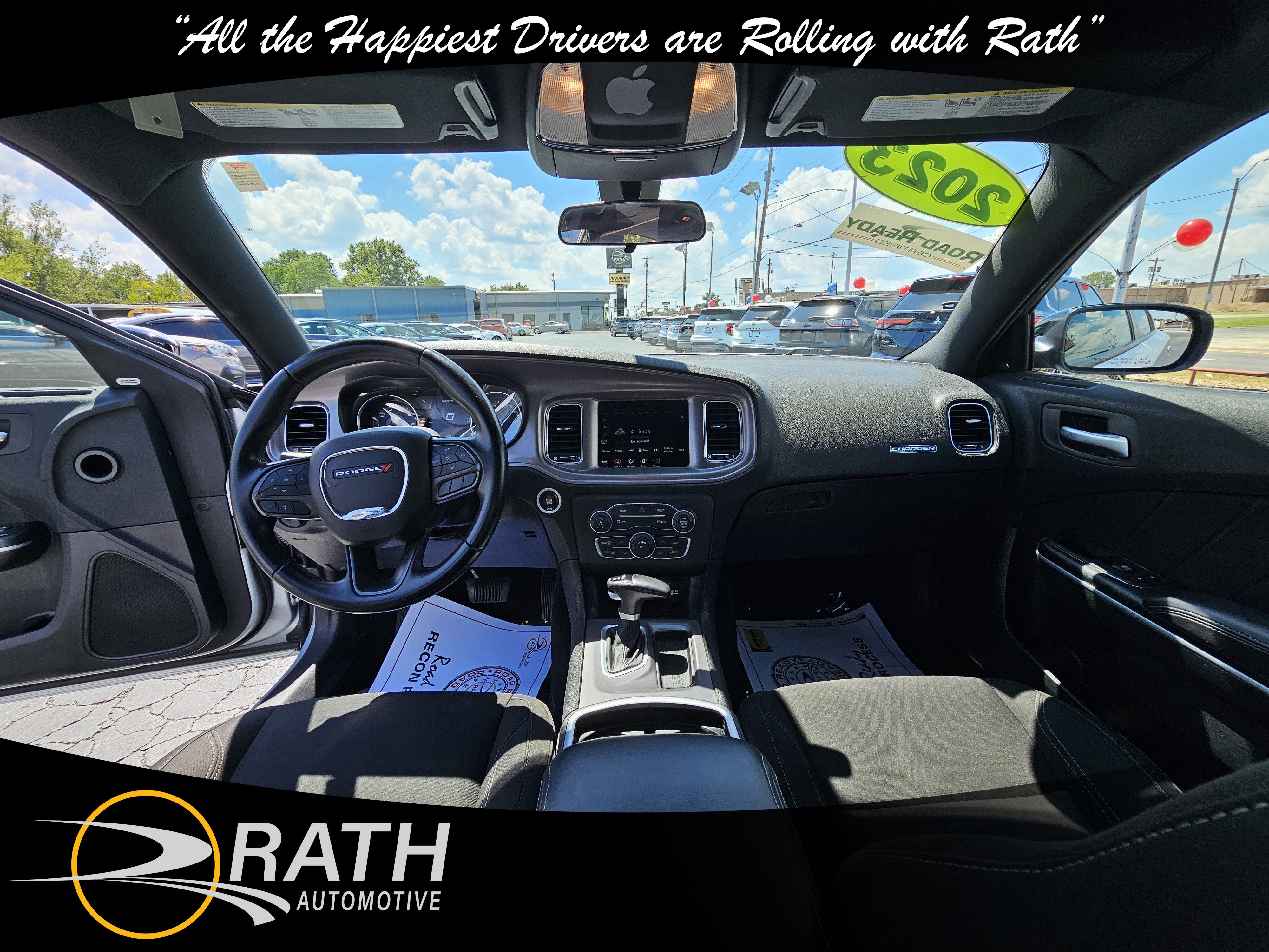 Used 2023 Dodge Charger SXT image 10