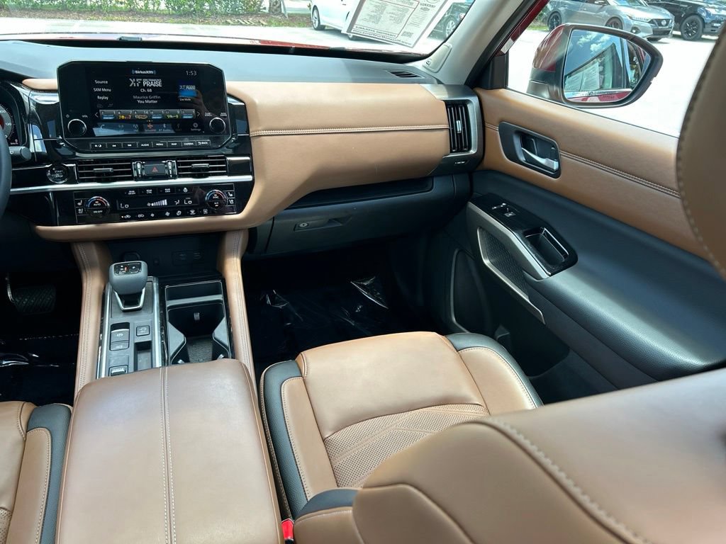 Certified 2025 Nissan Pathfinder Platinum w/ Cargo Package FWD image 13