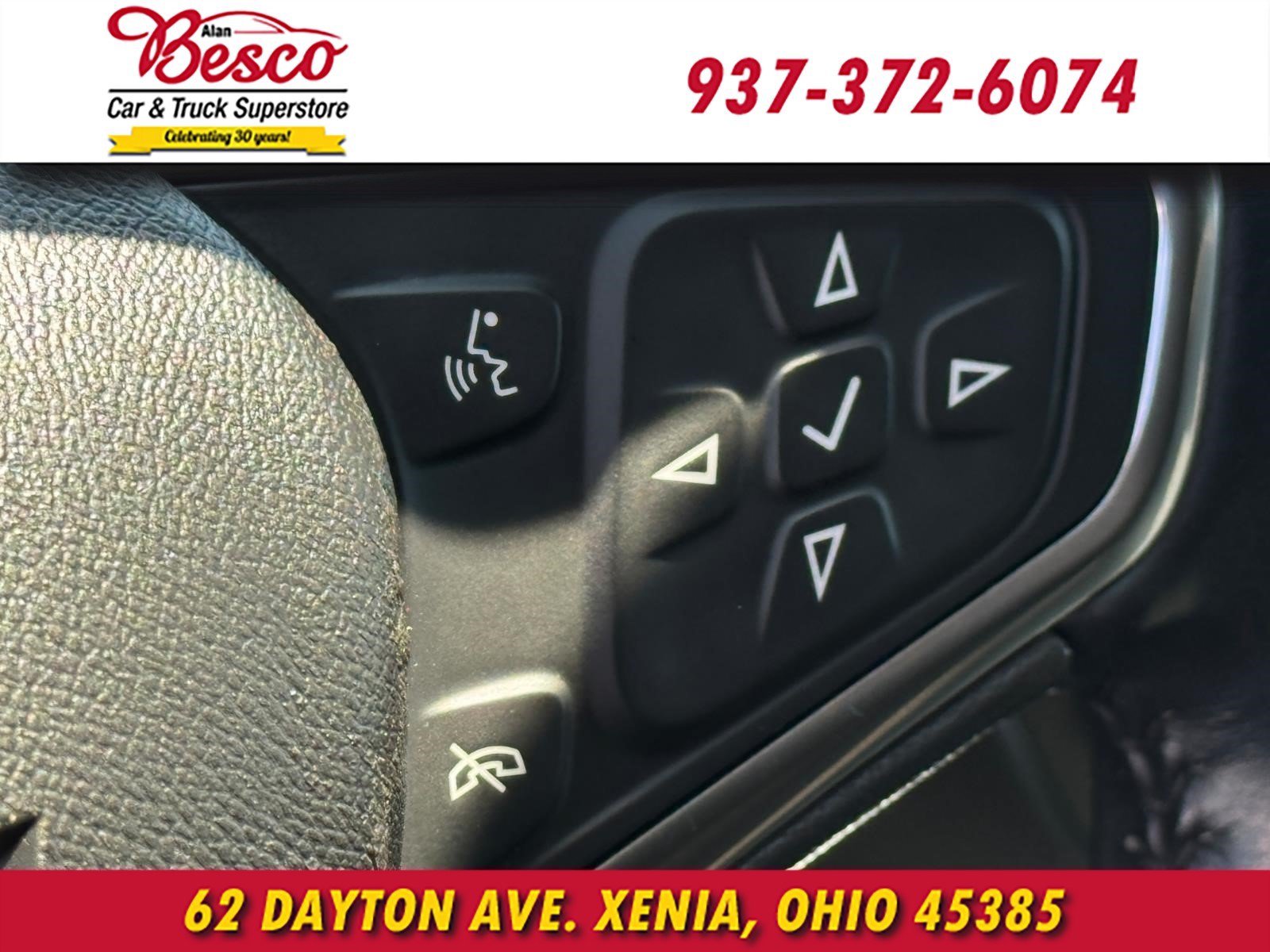 Used 2021 Chevrolet Equinox LT FWD image 12