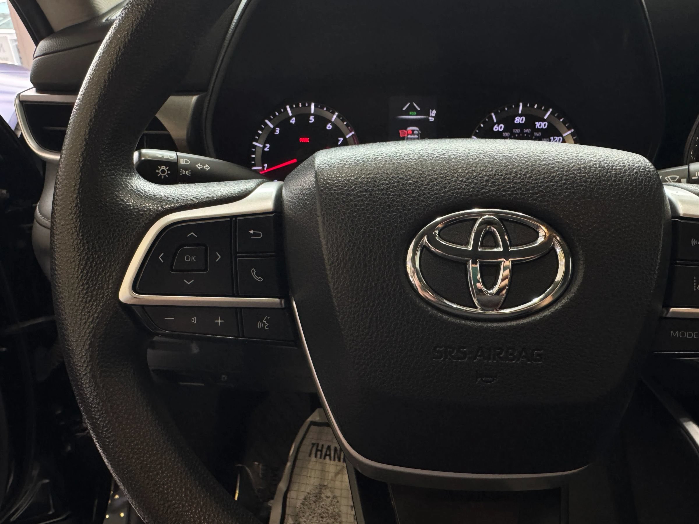 Used 2022 Toyota Highlander L AWD/4WD image 15