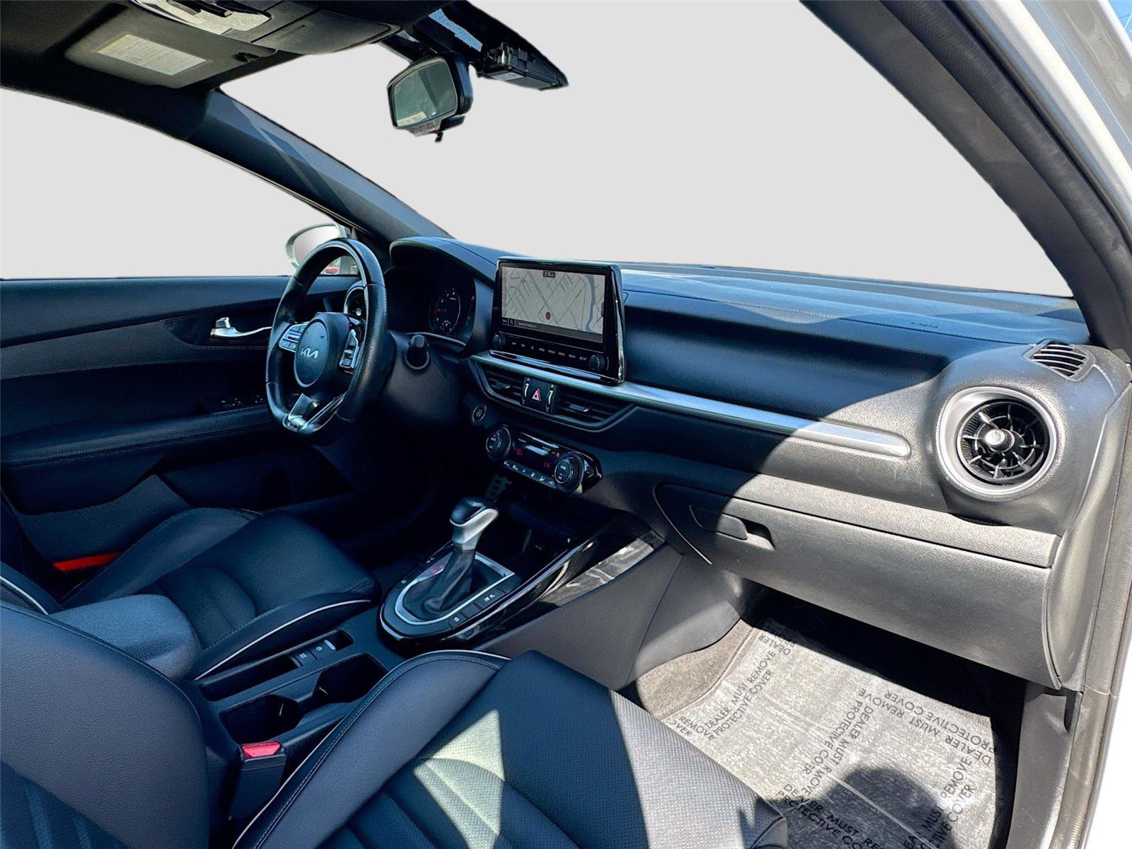 Used 2024 Kia Forte GT-Line w/ GT-Line Premium Package image 27