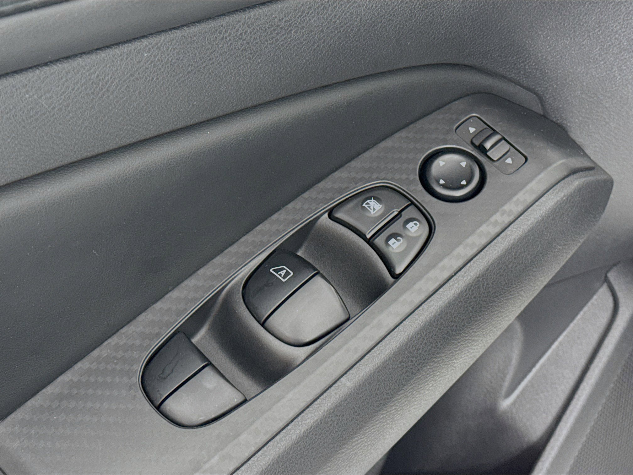 Used 2024 Nissan Altima 2.5 S image 17