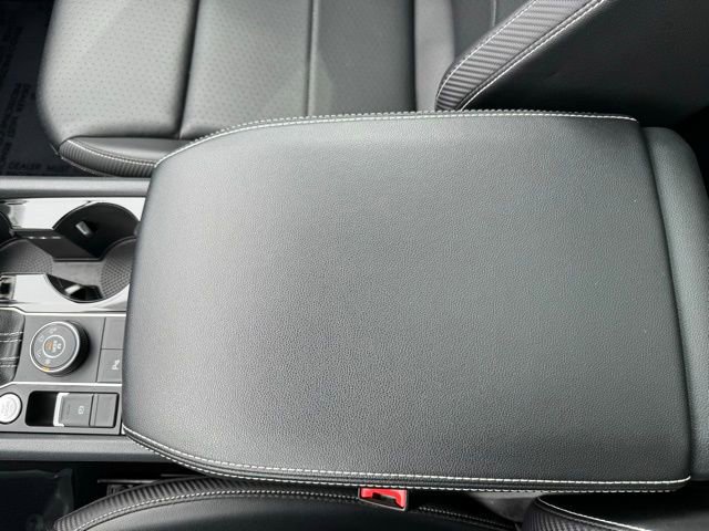 Used 2022 Volkswagen Atlas Cross Sport SEL R-Line AWD/4WD image 20