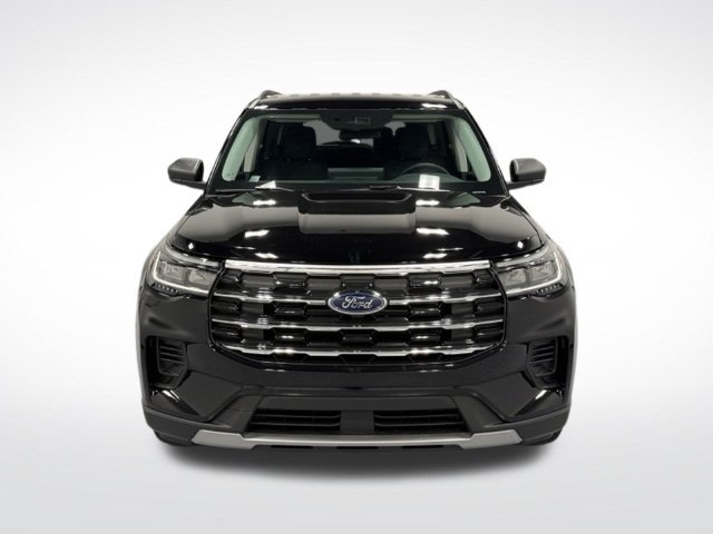 New 2026 Ford Explorer Active RWD image 3