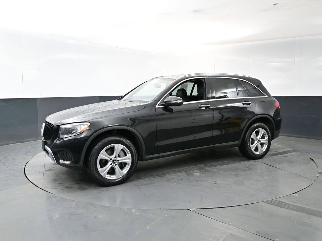 Used 2018 Mercedes-Benz GLC 300 4MATIC image 2