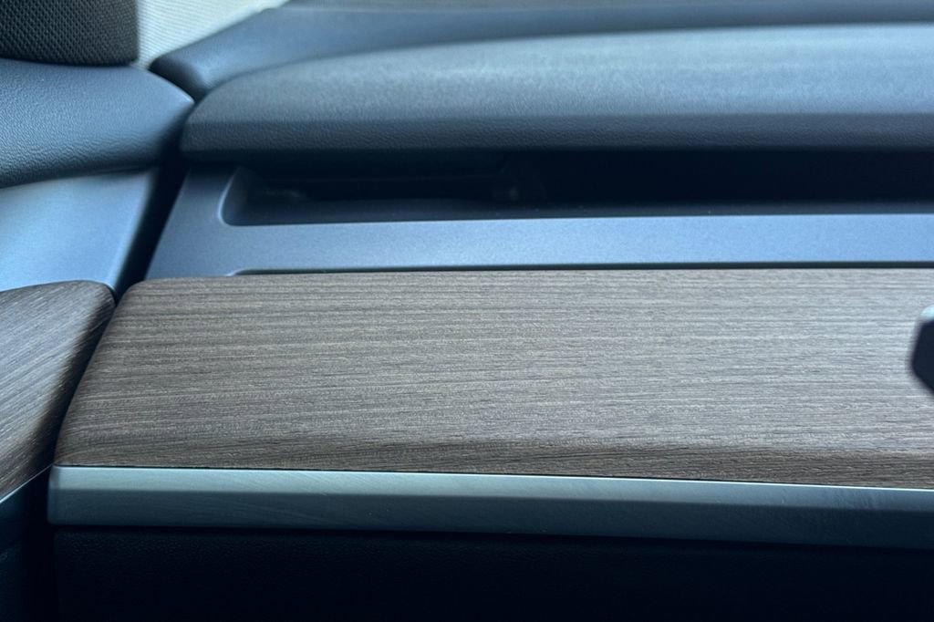 Used 2023 Tesla Model 3 Performance image 30