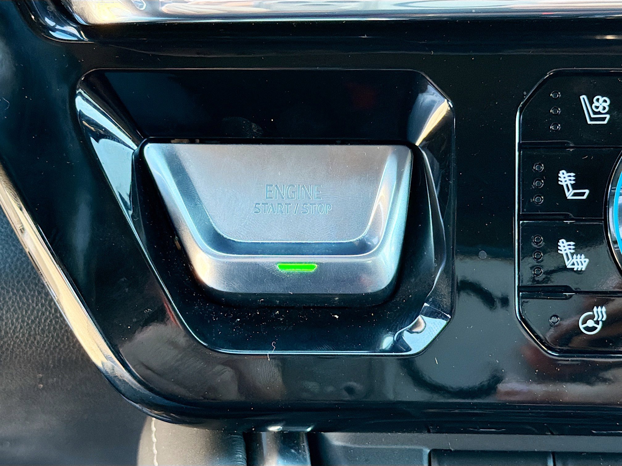 Used 2024 GMC Sierra 1500 Denali Ultimate image 36