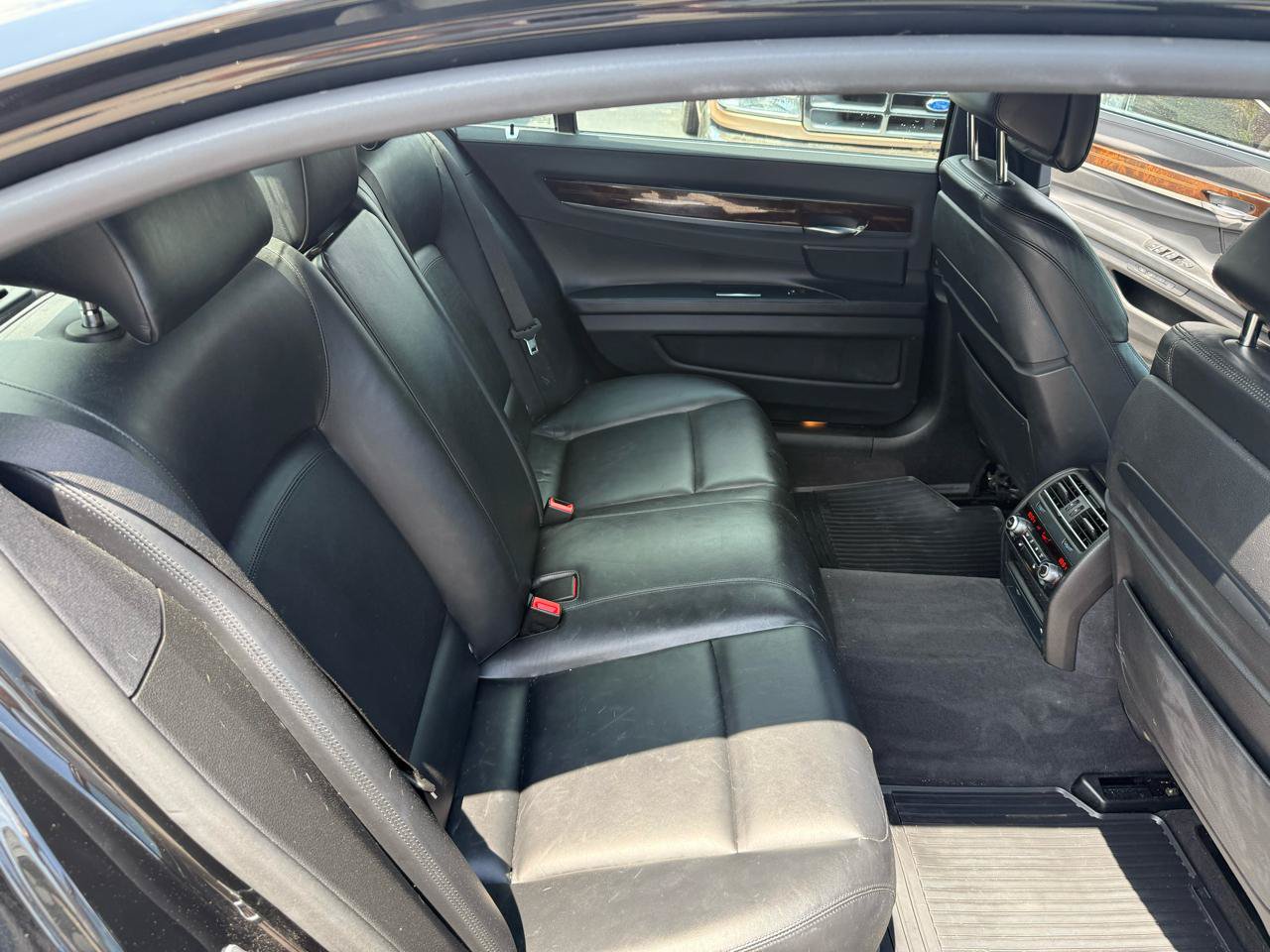 Used 2013 BMW 750Li RWD image 20