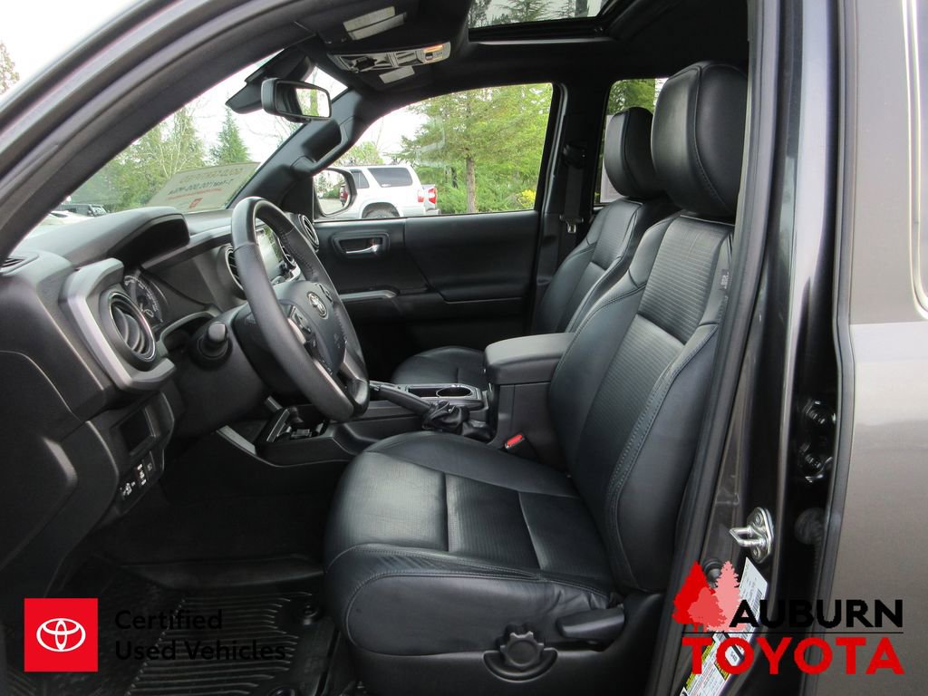 Certified 2018 Toyota Tacoma TRD Off-Road image 12