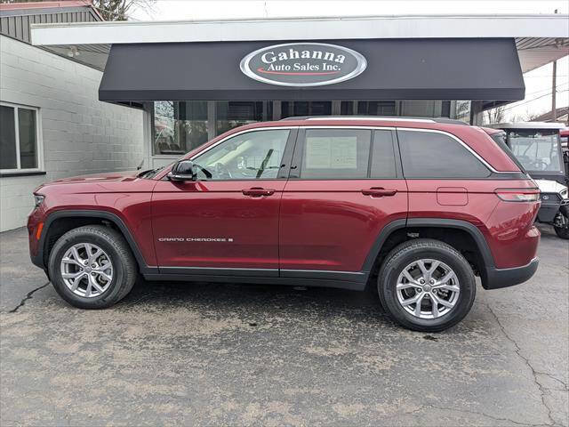 Used 2022 Jeep Grand Cherokee Limited image 2