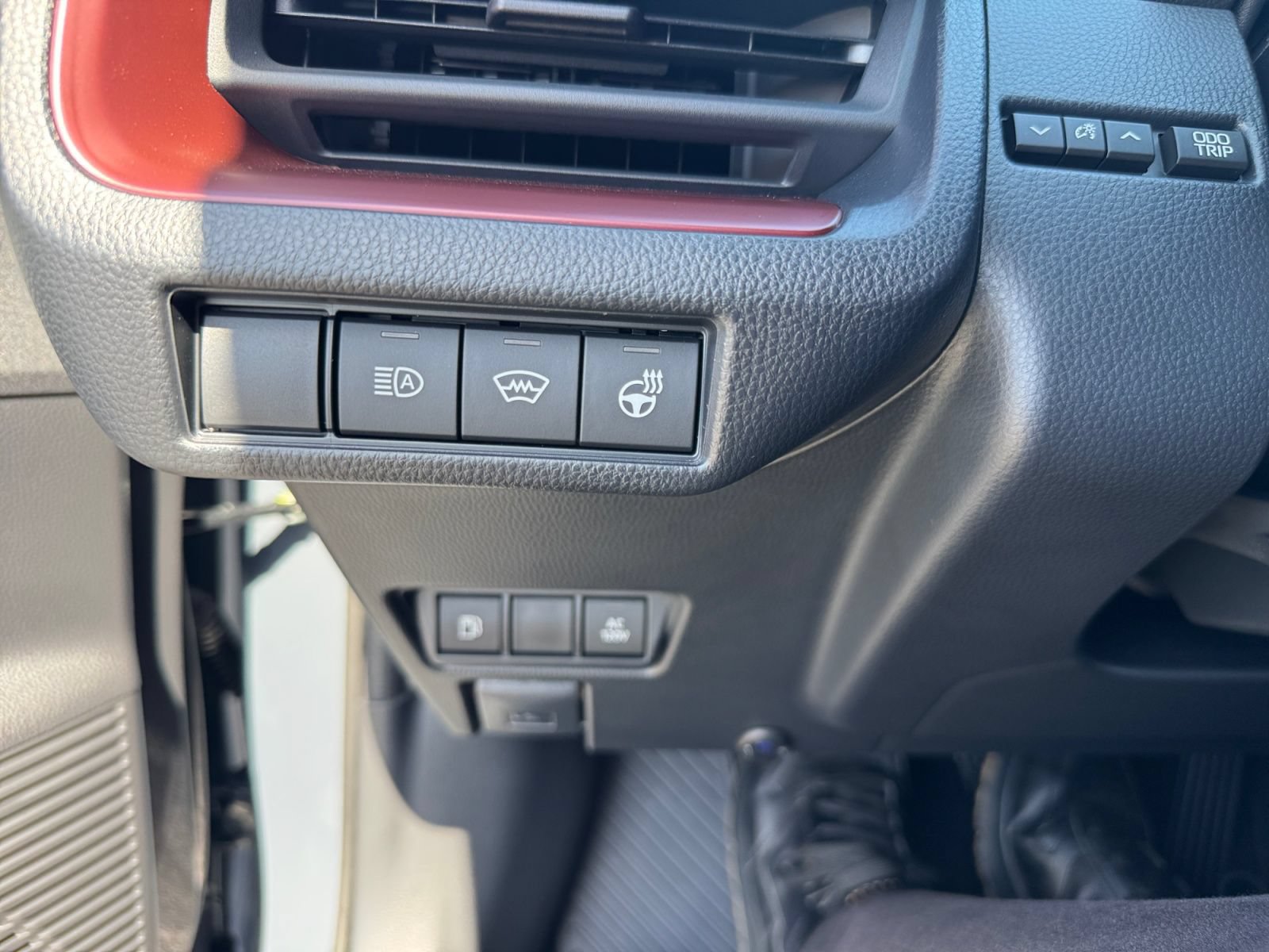 New 2026 Toyota Prius Plug-In Hybrid FWD image 24