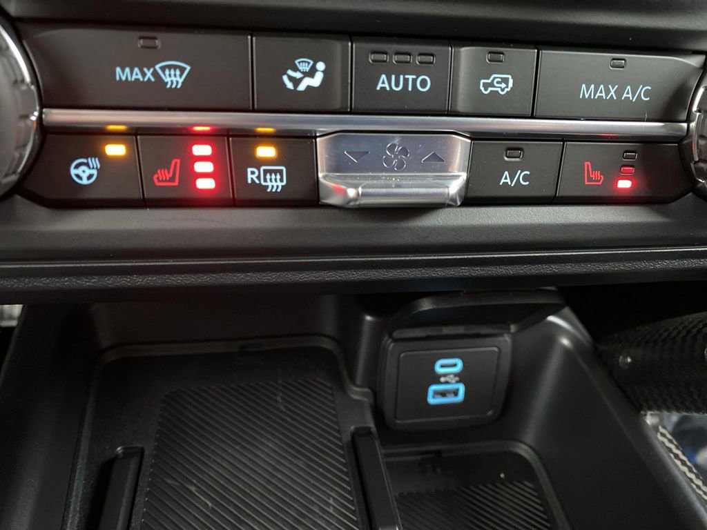 New 2025 Ford Bronco Raptor image 8