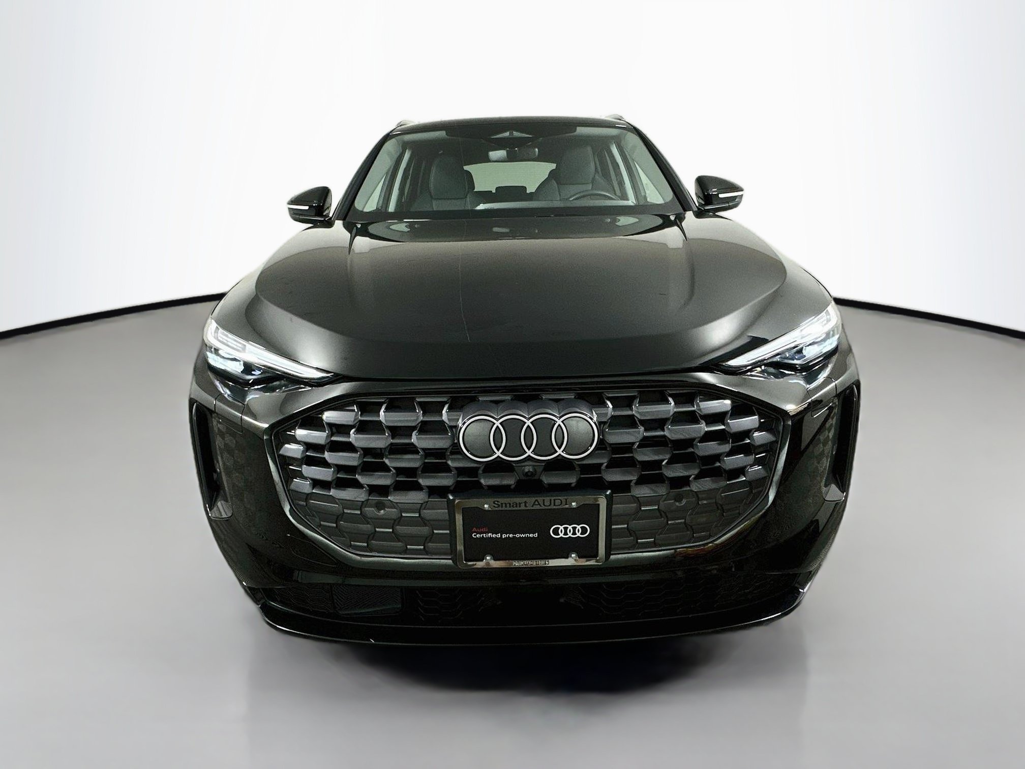 Used 2025 Audi Q5 Premium Plus w/ Premium Plus AWD/4WD image 2