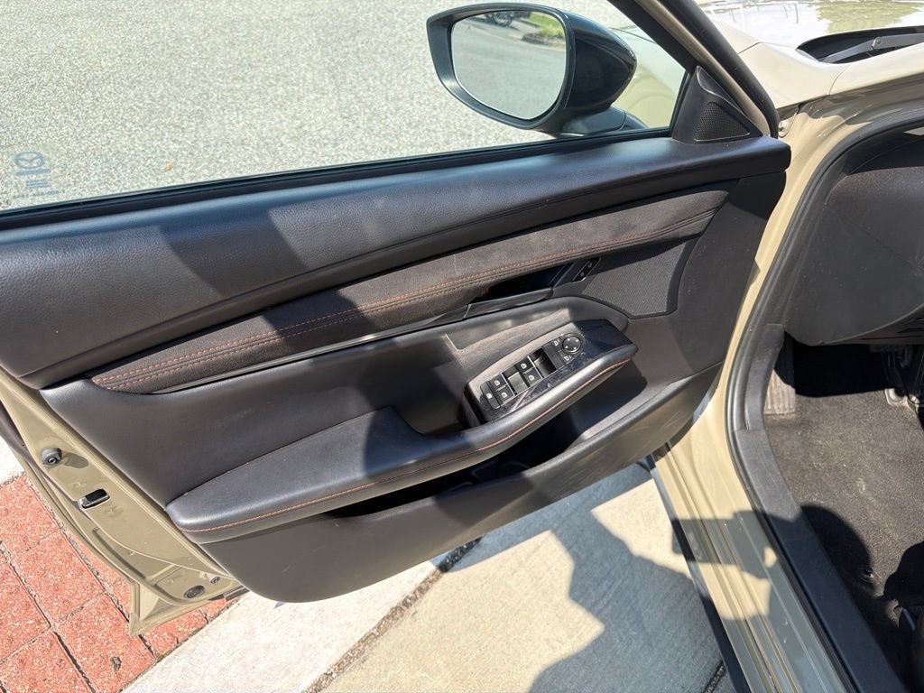 Used 2024 MAZDA MAZDA3 s AWD/4WD image 13
