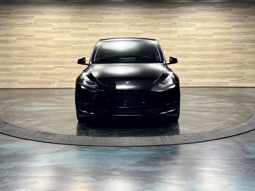 Used 2023 Tesla Model Y Performance AWD/4WD image 10