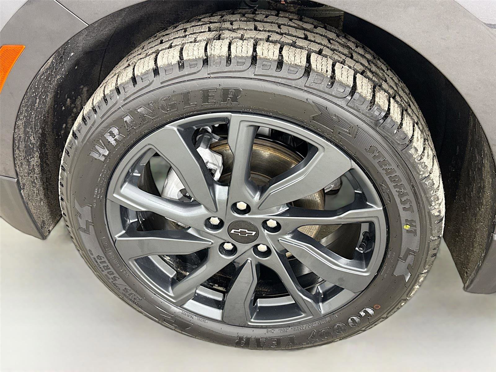 Used 2023 Chevrolet Equinox RS image 31