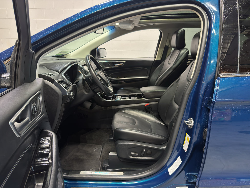 Used 2020 Ford Edge Titanium w/ Canadian Touring Package AWD/4WD image 14