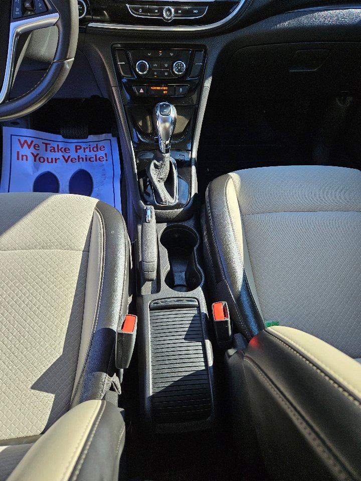 Used 2020 Buick Encore Preferred image 16