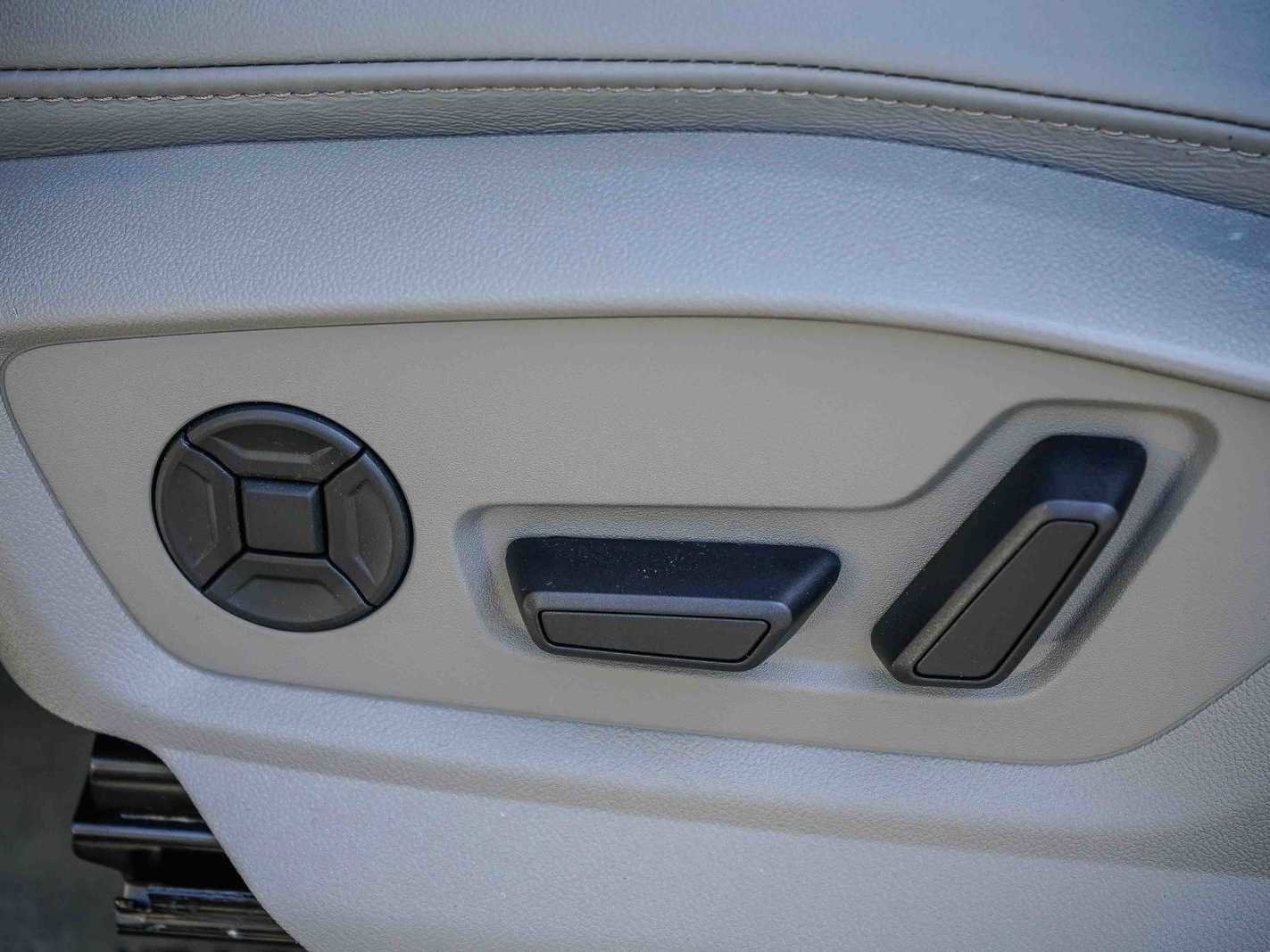 Used 2022 Audi Q7 2.0T Premium Plus w/ Premium Plus Package AWD/4WD image 21