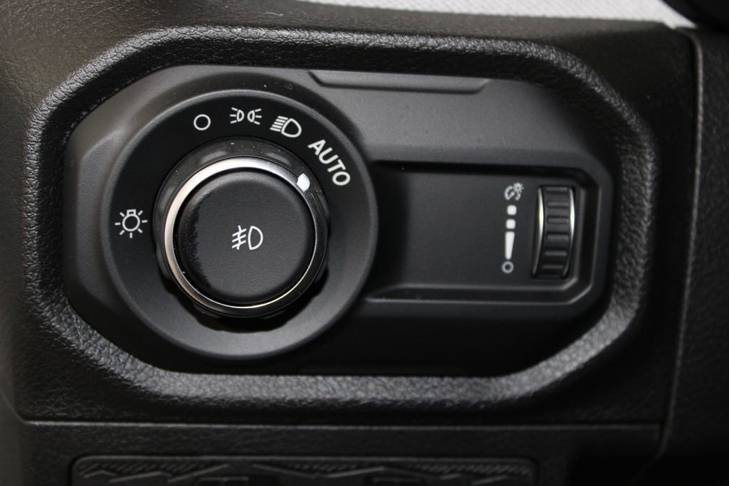 Used 2024 Jeep Wrangler Sport S image 21